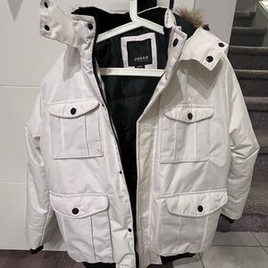 Urban Outfitters Men's White Puffer Jacket
